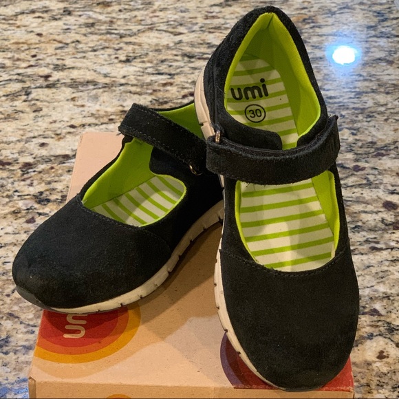 umi “Chelsea” Mary Jane’s. Size 12. Navy - Picture 1 of 3